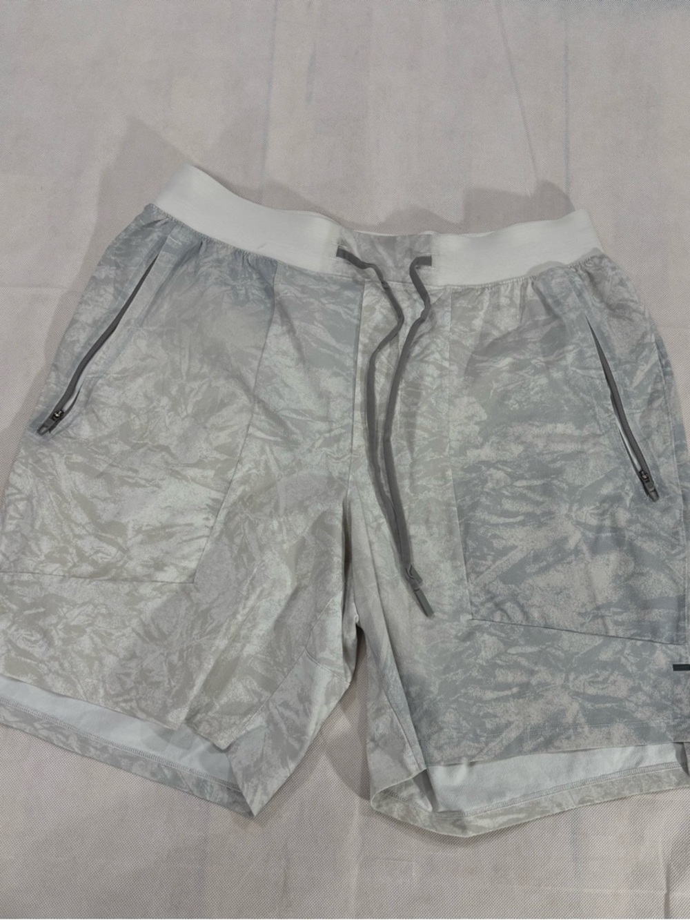 lululemon athletica Light Gray Men's Athletic Drawstring Shorts